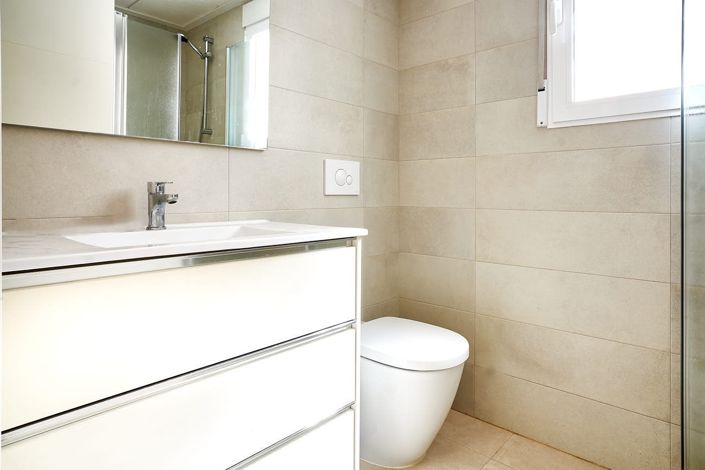 Image No.18-2 Bed Apartment for sale