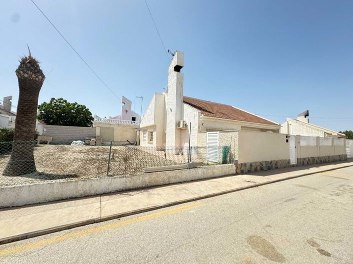 Image No.1-Villa de 3 chambres à vendre à San Miguel de Salinas