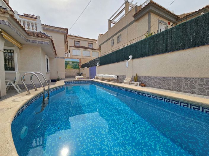 Image No.3-Villa de 4 chambres à vendre à Villamartin