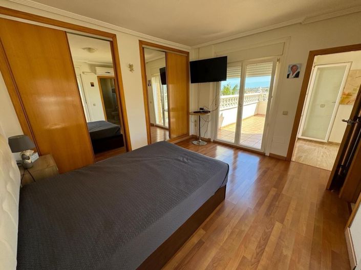 Image No.23-3 Bed Villa for sale