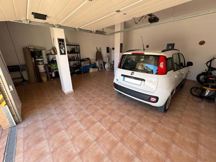 Image No.29-3 Bed Villa for sale