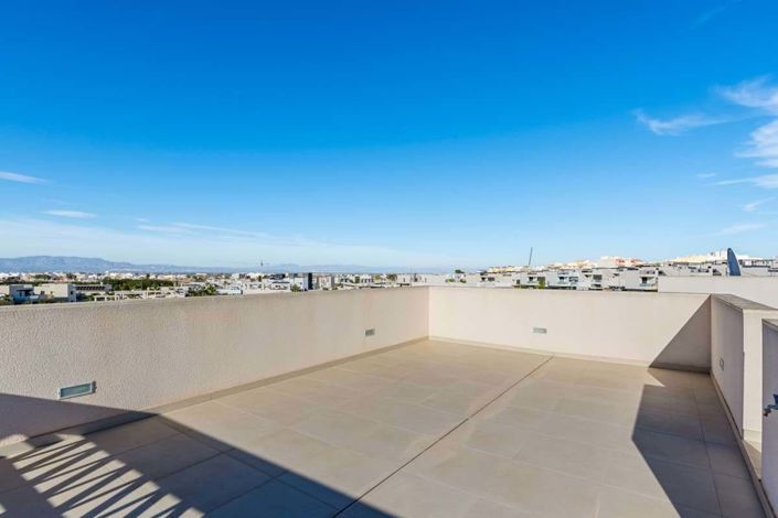 Image No.27-3 Bed Villa for sale