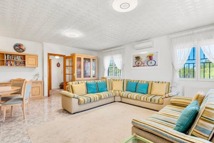 Image No.11-3 Bed Villa for sale