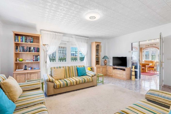 Image No.12-3 Bed Villa for sale