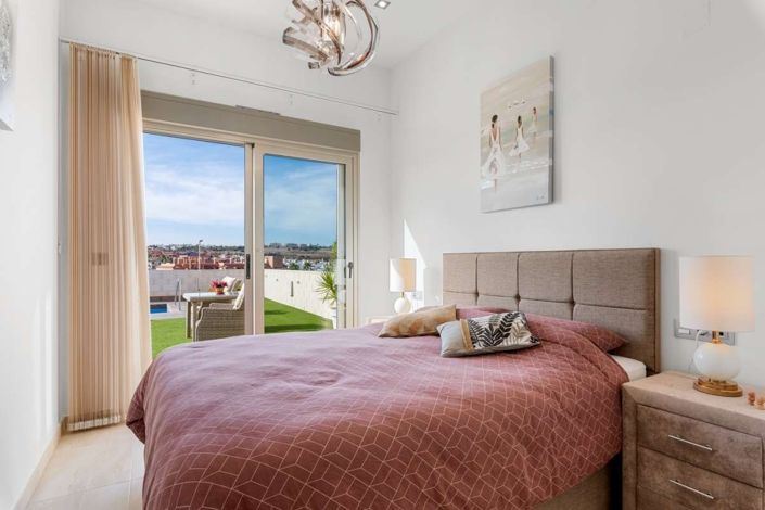 Image No.15-3 Bed Villa for sale