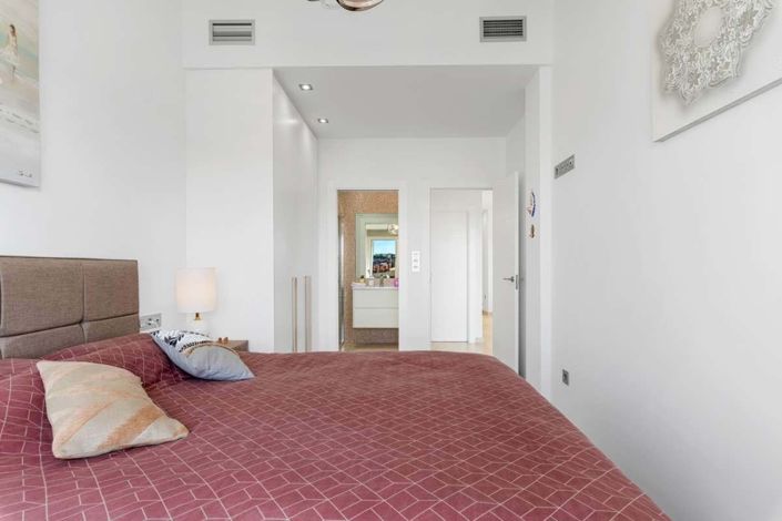 Image No.16-3 Bed Villa for sale