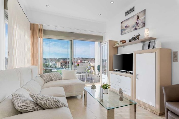 Image No.6-3 Bed Villa for sale