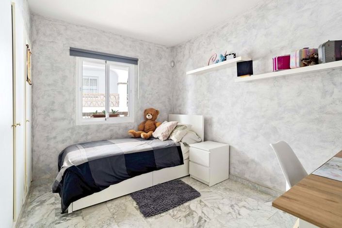 Image No.8-2 Bed Apartment for sale