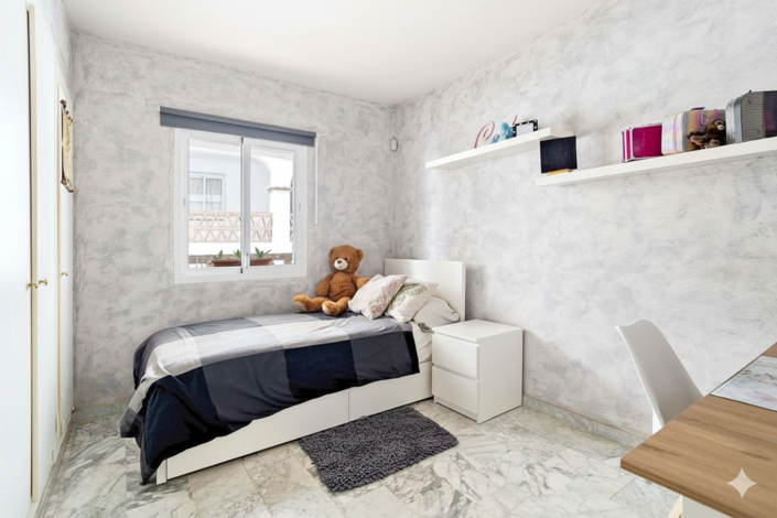 Image No.8-2 Bed Apartment for sale