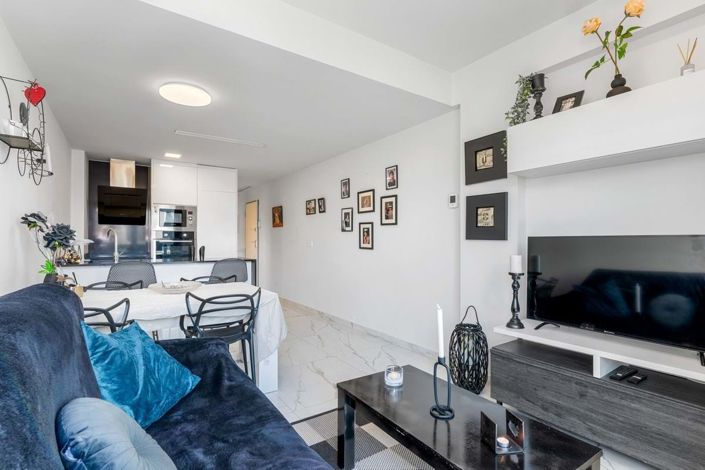 Image No.10-2 Bed Apartment for sale