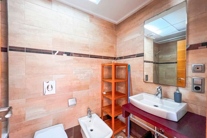 Image No.22-2 Bed Apartment for sale