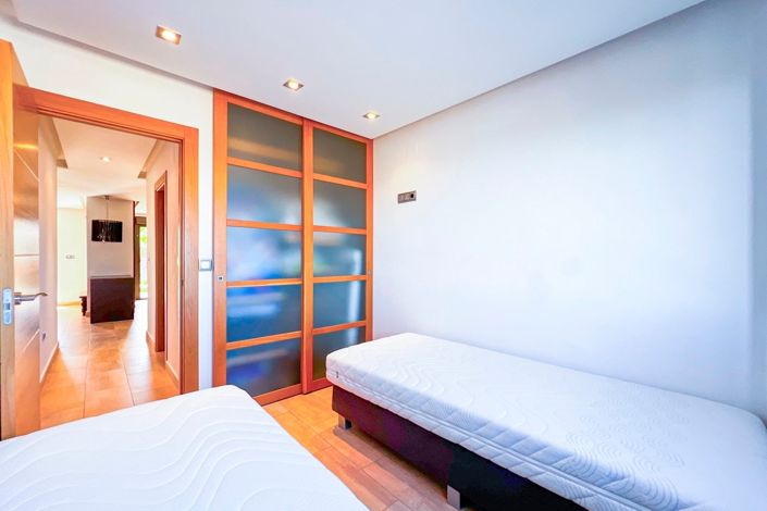 Image No.27-2 Bed Apartment for sale