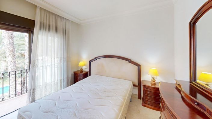 Image No.20-2 Bed Apartment for sale