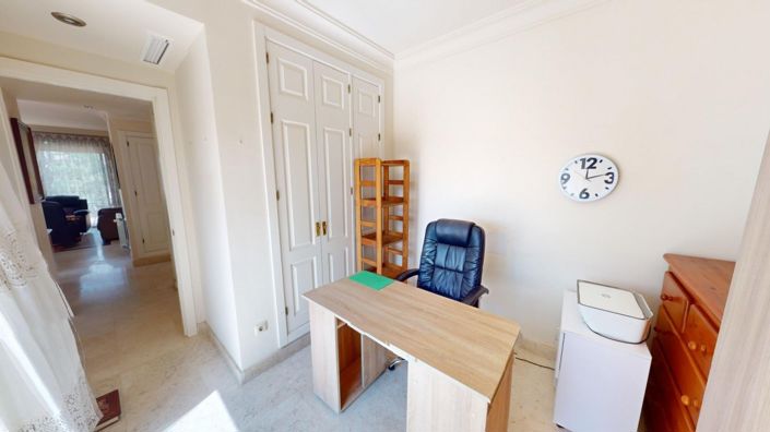 Image No.24-2 Bed Apartment for sale