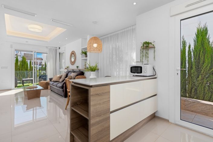 Image No.12-2 Bed Villa for sale