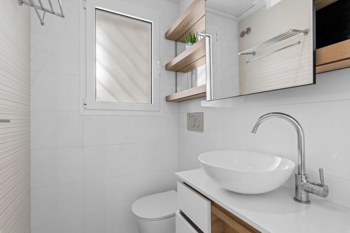 Image No.15-2 Bed Villa for sale