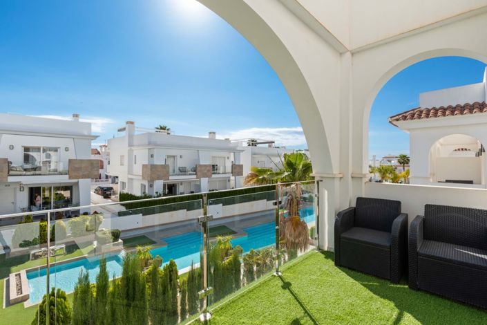 Image No.19-2 Bed Villa for sale