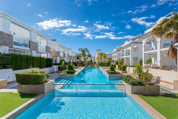 Image No.37-2 Bed Villa for sale