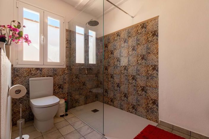 Image No.19-3 Bed Villa for sale