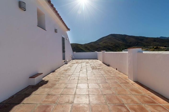 Image No.28-3 Bed Villa for sale