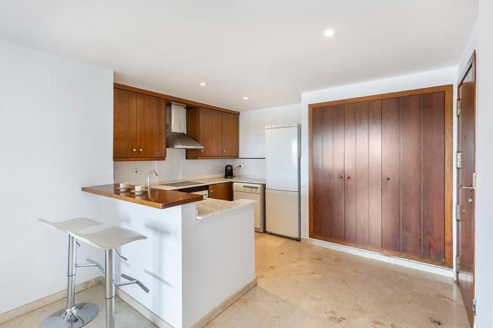 Image No.12-2 Bed Apartment for sale