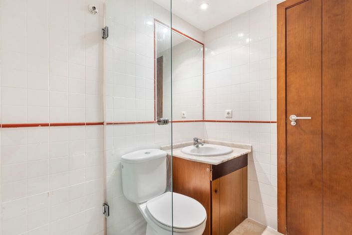 Image No.25-2 Bed Apartment for sale