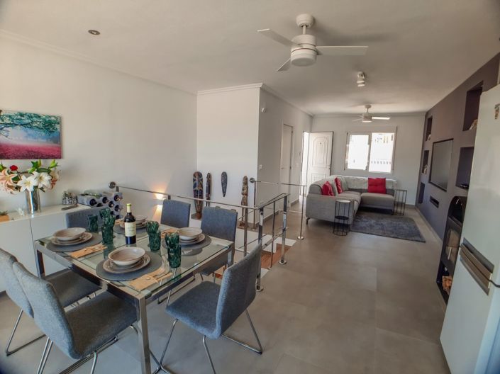 Image No.10-3 Bed Townhouse for sale