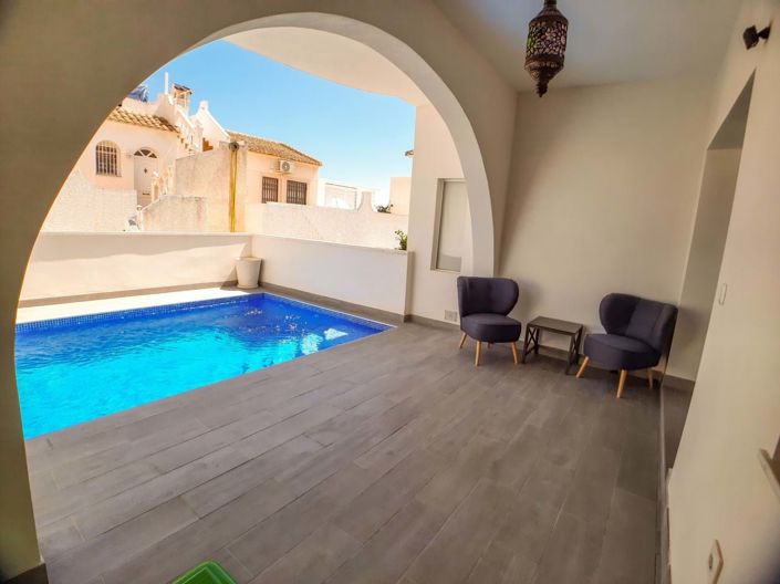 Image No.28-3 Bed Townhouse for sale