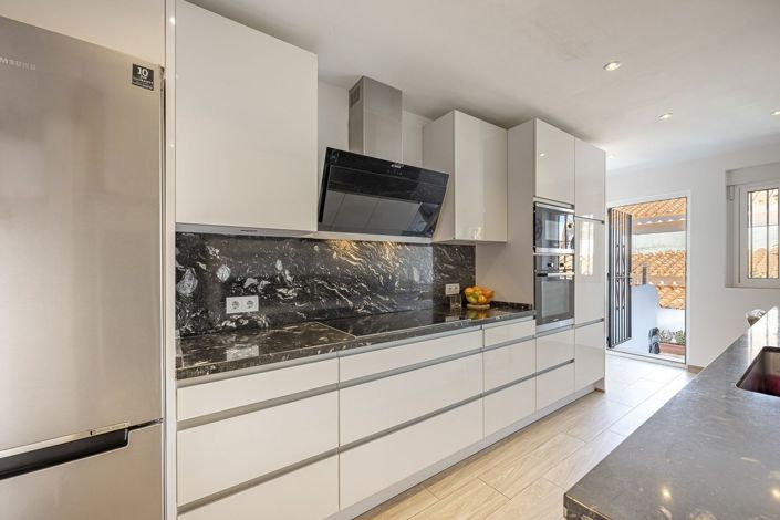 Image No.5-Villa de 5 chambres à vendre à Malaga