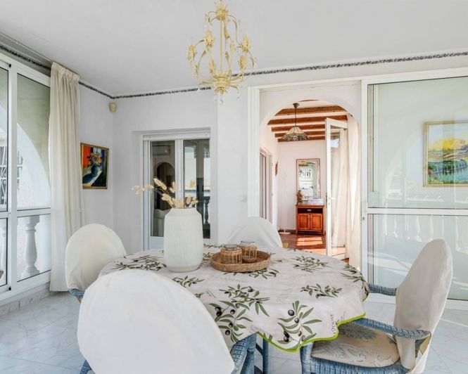 Image No.17-3 Bed Villa for sale