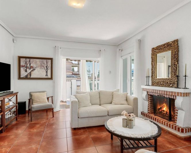 Image No.18-3 Bed Villa for sale