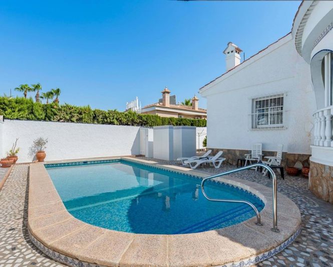 Image No.7-3 Bed Villa for sale