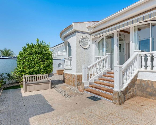 Image No.8-3 Bed Villa for sale