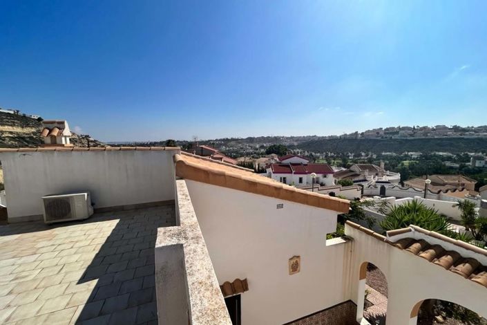 Image No.12-3 Bed Villa for sale