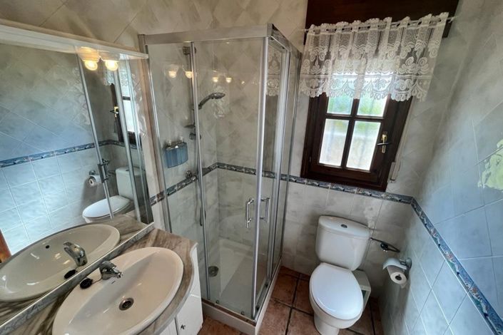 Image No.29-3 Bed Villa for sale