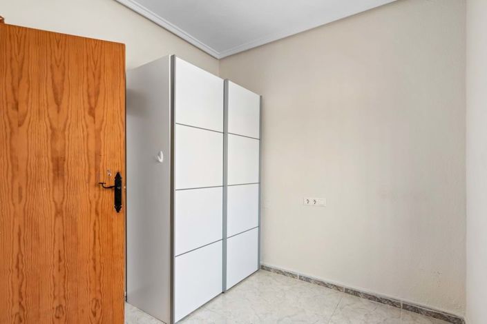 Image No.14-3 Bed Villa for sale