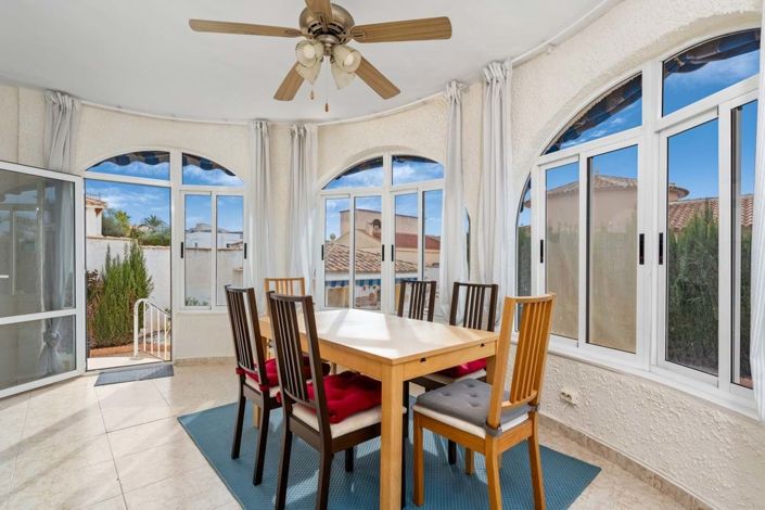 Image No.3-3 Bed Villa for sale