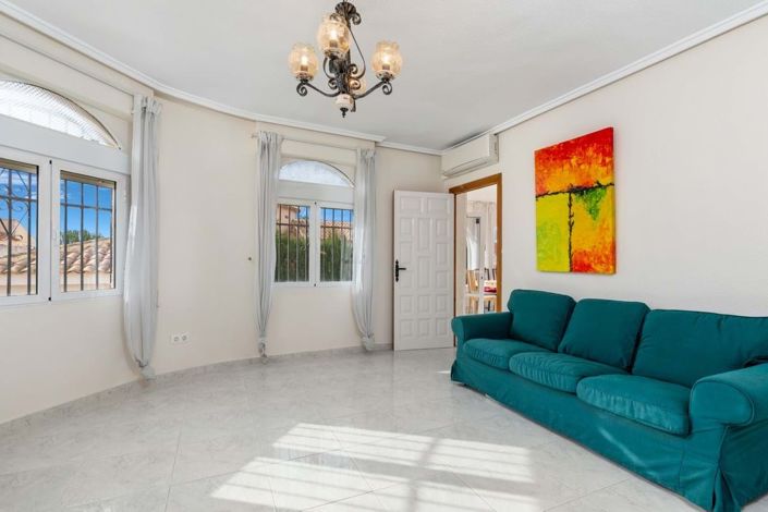 Image No.8-3 Bed Villa for sale