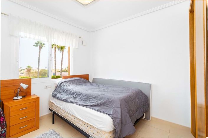 Image No.17-3 Bed Townhouse for sale