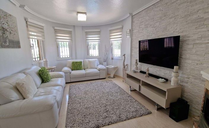 Image No.13-3 Bed Villa for sale