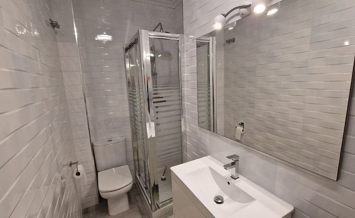 Image No.18-3 Bed Villa for sale