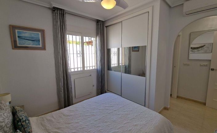 Image No.24-3 Bed Villa for sale