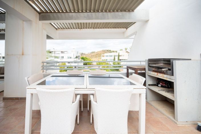 Image No.20-3 Bed Apartment for sale