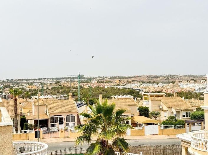 Image No.27-3 Bed Villa for sale