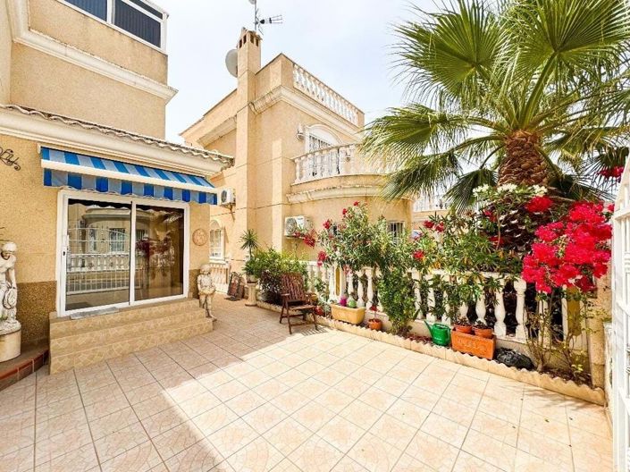 Image No.31-3 Bed Villa for sale