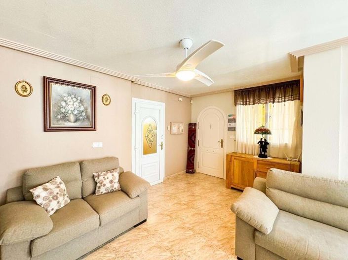 Image No.8-3 Bed Villa for sale