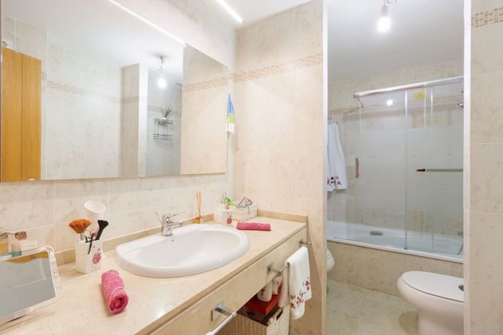 Image No.11-Appartement de 2 chambres à vendre à Estepona