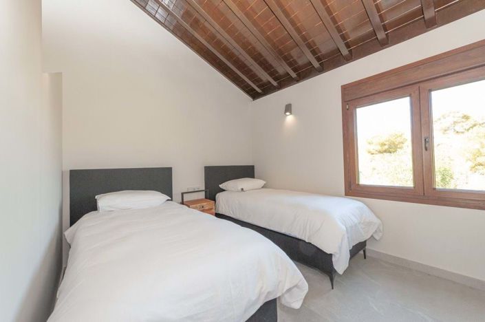 Image No.13-4 Bed Villa for sale