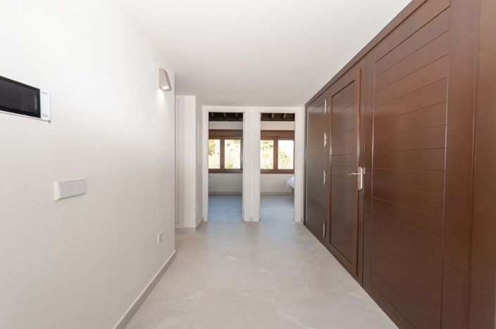 Image No.16-4 Bed Villa for sale