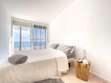 1447-523498-78d1f4f8b6655591b02d22fabb36a692d